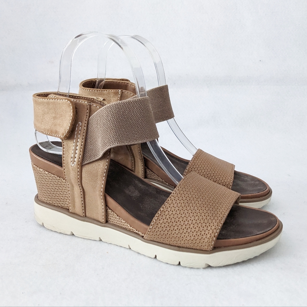Women's Tan Wedge Sandals with Elastic Strap